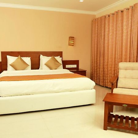 Ktdc Grand Chaithram Thiruvananthapuram Exteriör bild